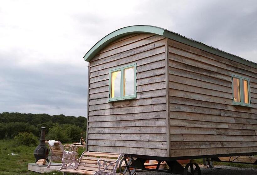 Luxury Retreat 30mins Taxi Ride From West London