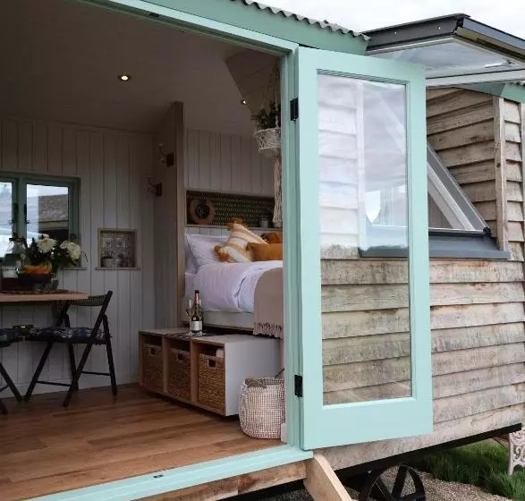 Luxury Retreat 30mins Taxi Ride From West London