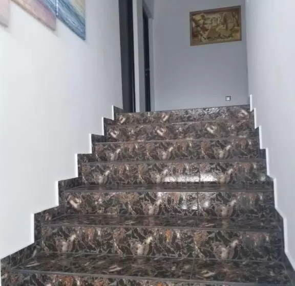 ペンション Casa Laur