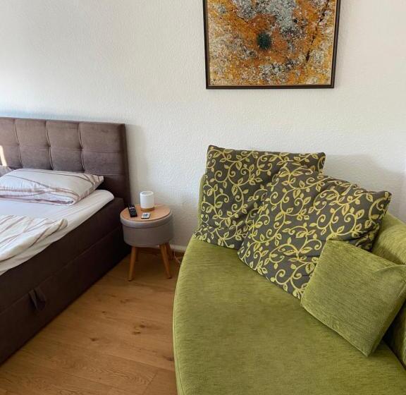 Schöne Ferienwohnung Mit Kostenlosem Parkplatz