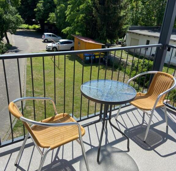 Schöne Ferienwohnung Mit Kostenlosem Parkplatz