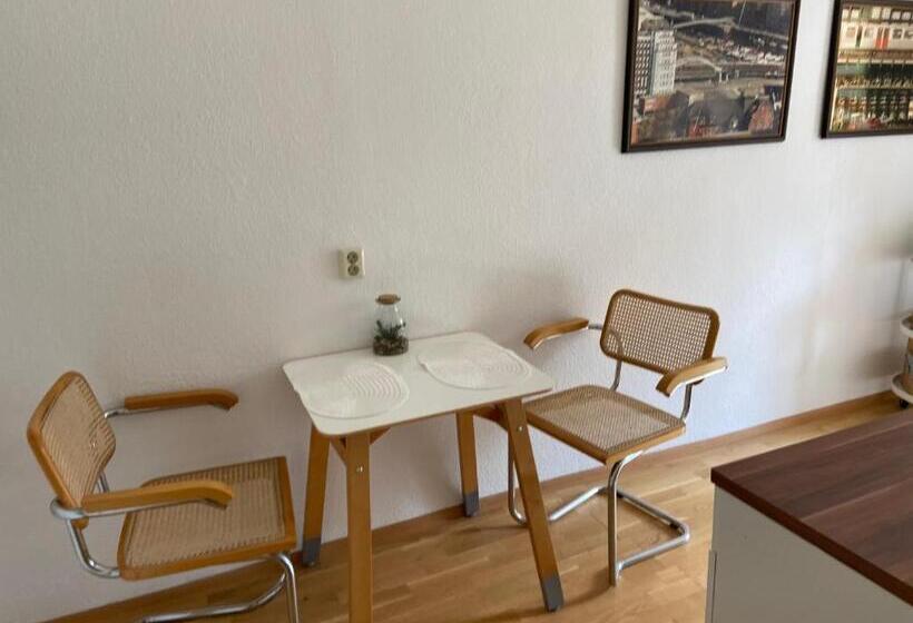 Schöne Ferienwohnung Mit Kostenlosem Parkplatz