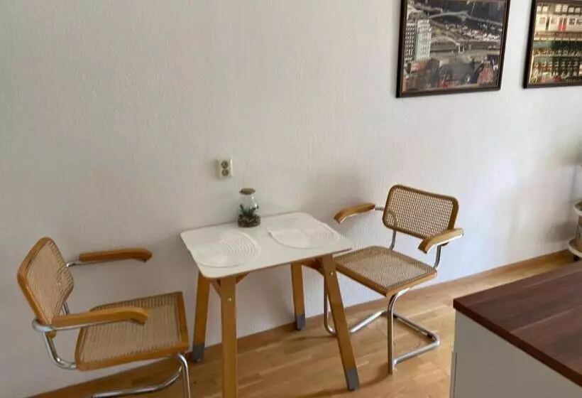 Schöne Ferienwohnung Mit Kostenlosem Parkplatz