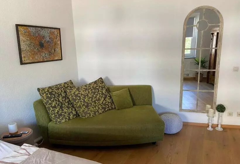 Schöne Ferienwohnung Mit Kostenlosem Parkplatz