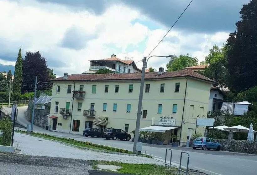 ユースホステル ..per Il Sirio