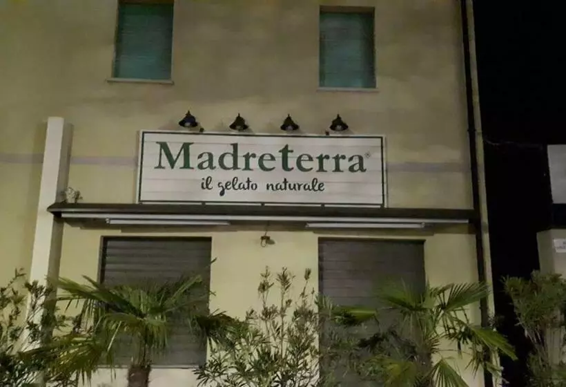 ユースホステル ..per Il Sirio