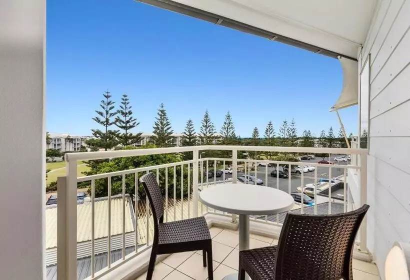 Lomakeskus Salt   2brm Apartment With Spa Bath And Ocean Views