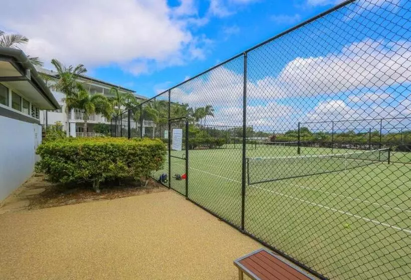 Lomakeskus Salt   2brm Apartment With Spa Bath And Ocean Views