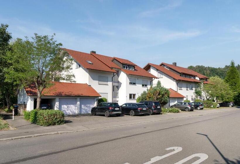 Wohlfühlwohnung Mit Parkplatz, Zentral, Schnelles Wlan, Bodensee & Schweiz Nähe