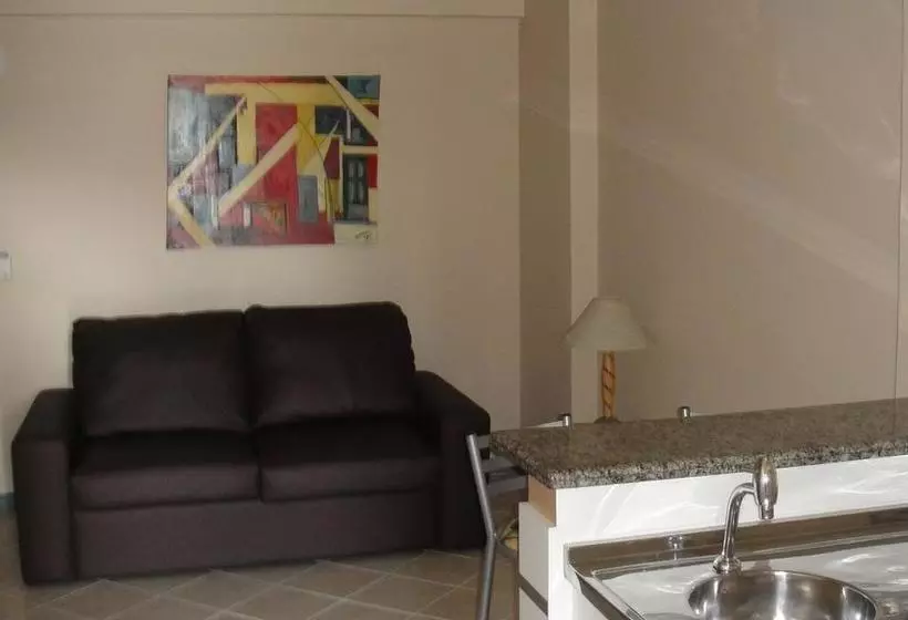 Coral Inn Aparthotel