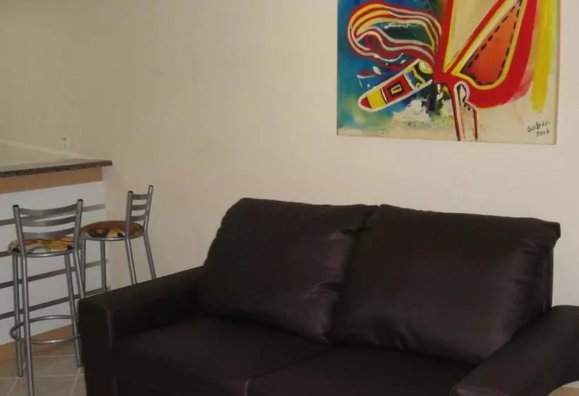 Coral Inn Aparthotel