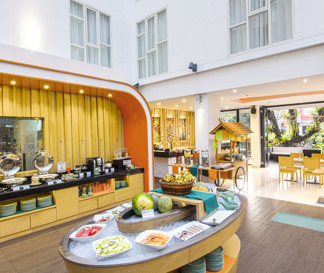 Harris Hotel Raya Kuta