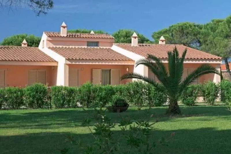 هتل Club Li Cupulatti