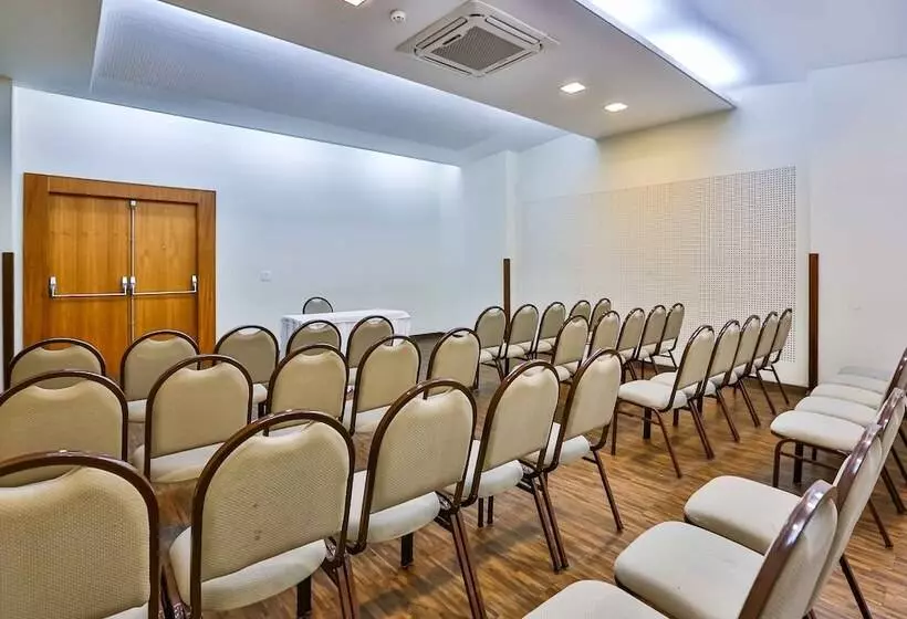 هتل Flat Beach Class Executive