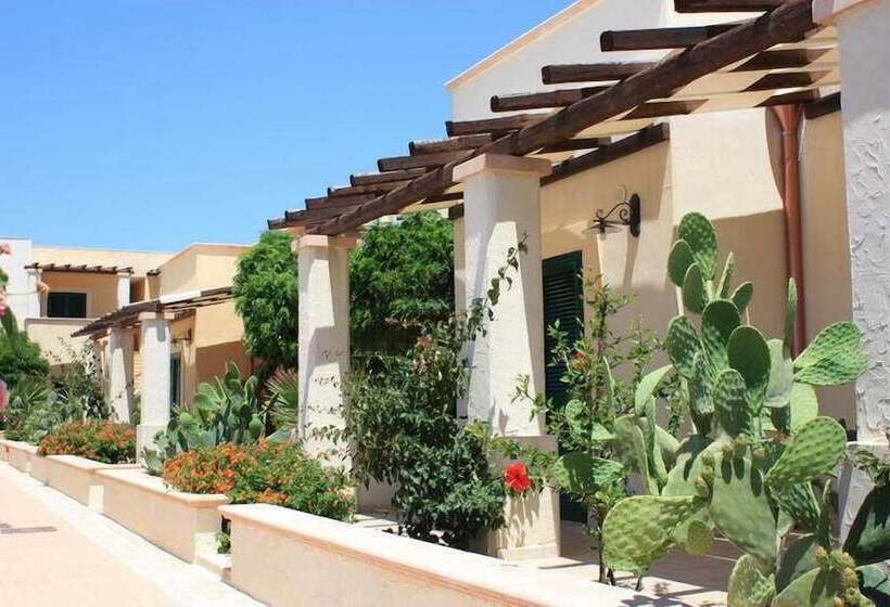 호텔 Villaggio Resort Arco Del Saracino