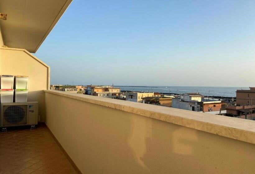 Agm Suite Rome Airport Fco Fiumicino Mare