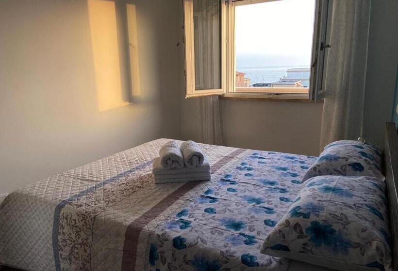 Agm Suite Rome Airport Fco Fiumicino Mare