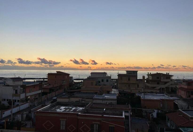 Agm Suite Rome Airport Fco Fiumicino Mare