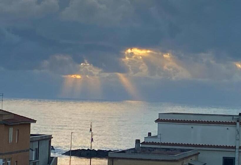 Agm Suite Rome Airport Fco Fiumicino Mare