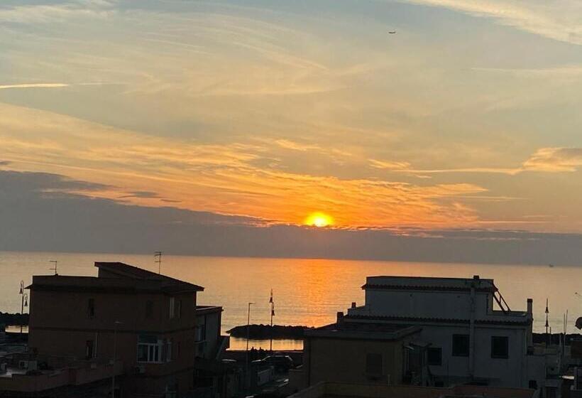 Agm Suite Rome Airport Fco Fiumicino Mare