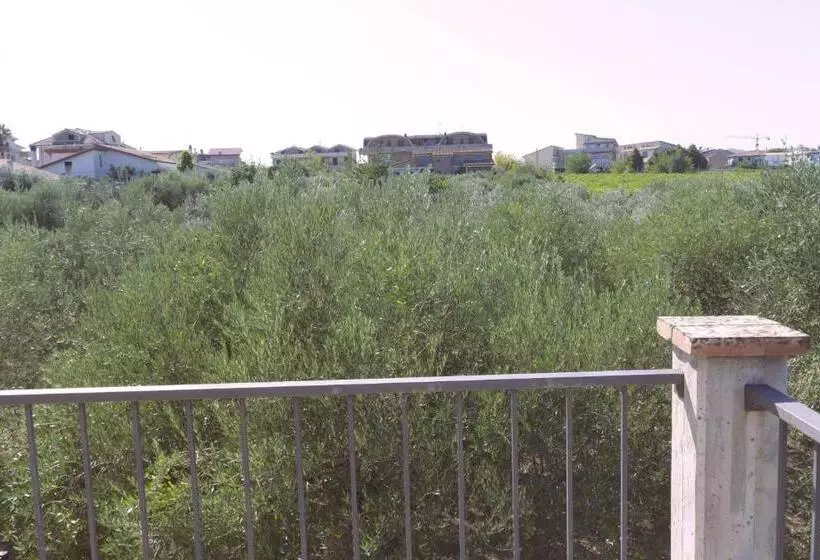 B&b Tra Gli Ulivi