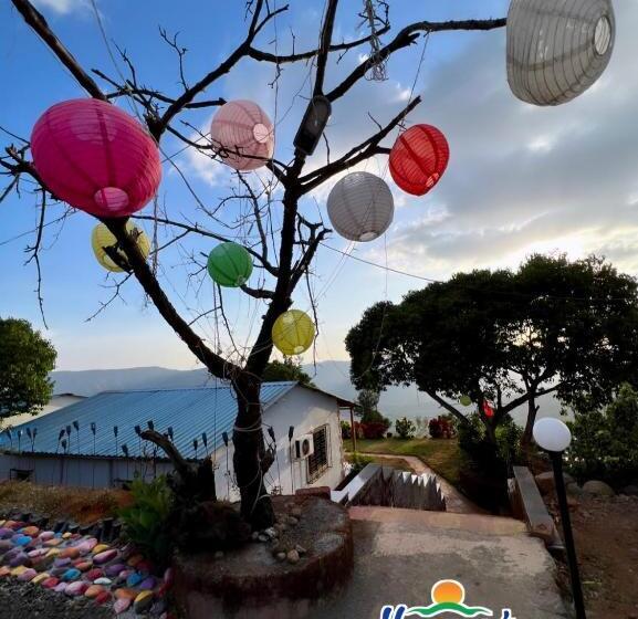 בית מלון כפרי Heavens Edge Resort