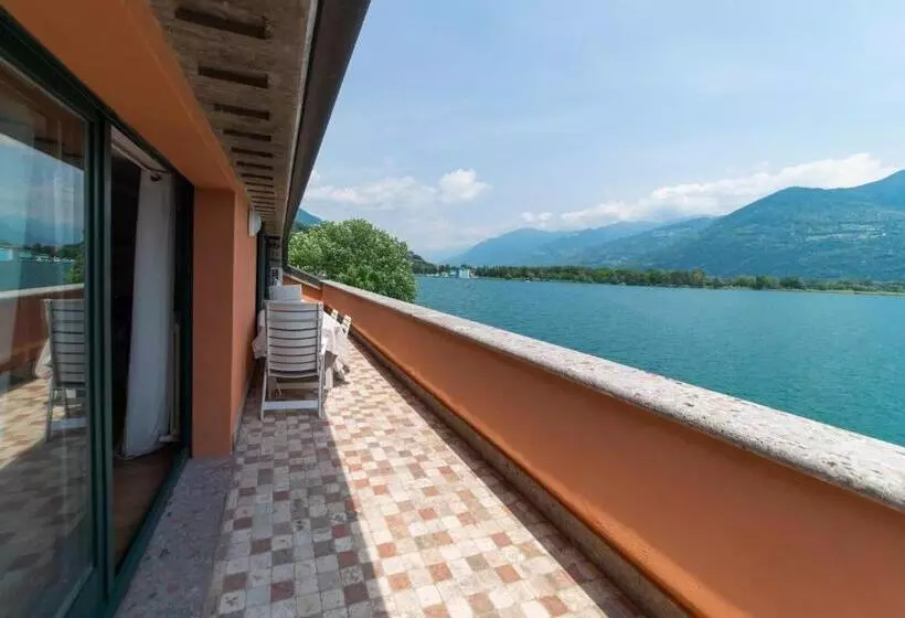 La Culla Sul Lago