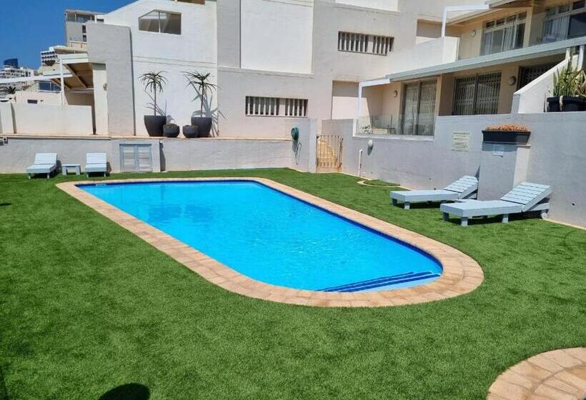 902 Marbella Umhlanga