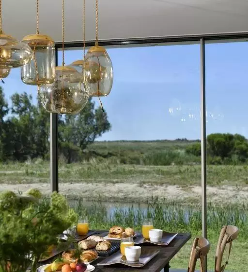 Aamiaismajoitus (B&B) Mas Du Couvin, Maison D Hôtes En Camargue