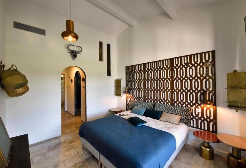 تختخواب و صبحانه Mas Du Couvin, Maison D Hôtes En Camargue