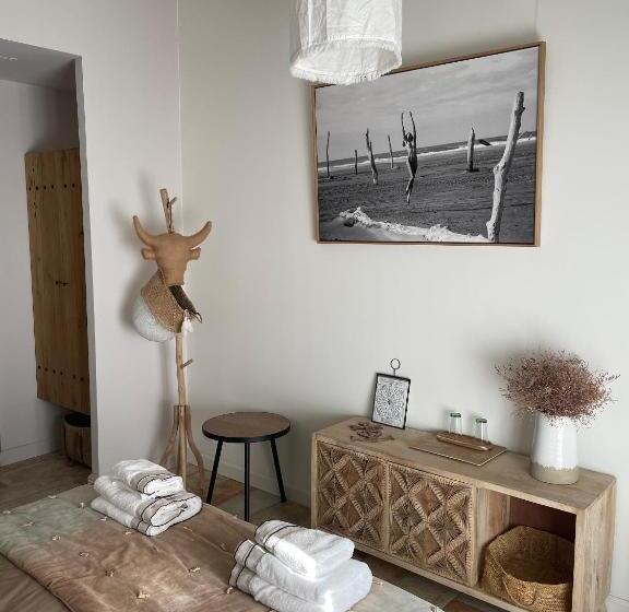 تختخواب و صبحانه Mas Du Couvin, Maison D Hôtes En Camargue