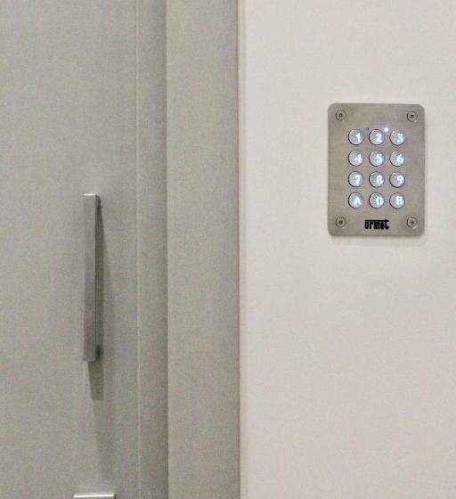 تختخواب و صبحانه Naptown Rooms