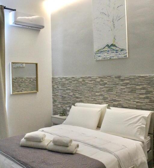 تختخواب و صبحانه Naptown Rooms