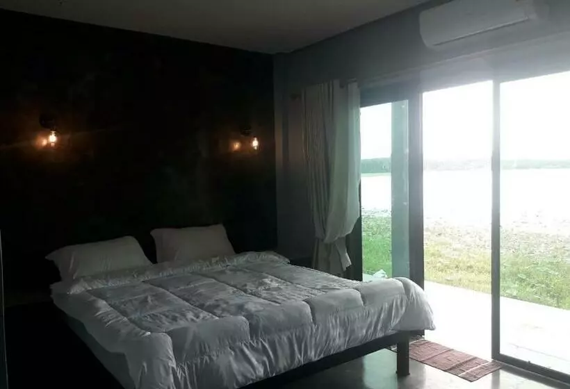 Hotelli บาย เดอะแดม คาเฟ่ แอนด์ ฟาร์มสเตย์ By The Dam Cafe And Farmstay