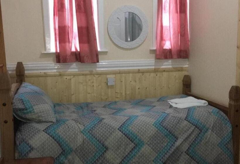 فندق Lennard House