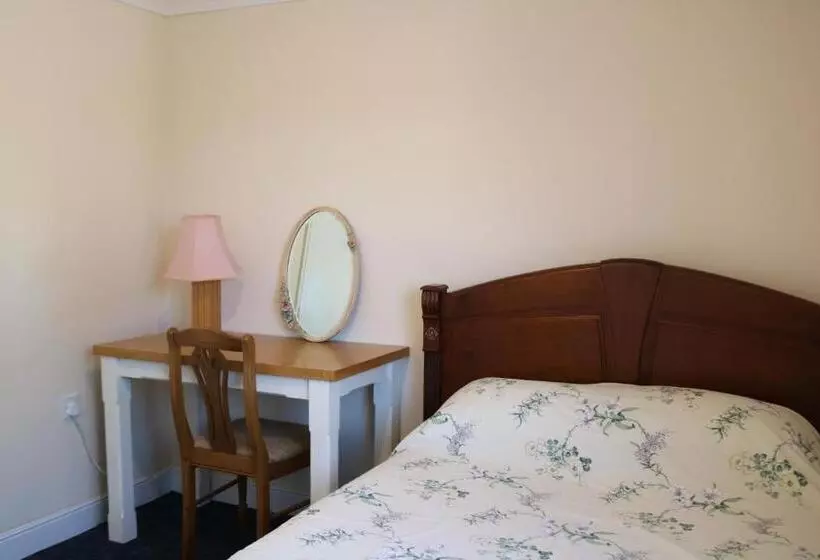 Hotelli Lennard House