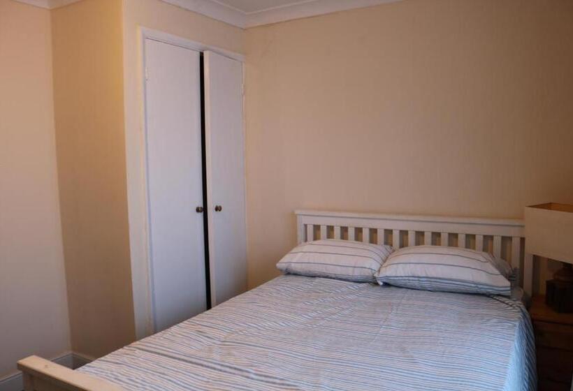 فندق Lennard House