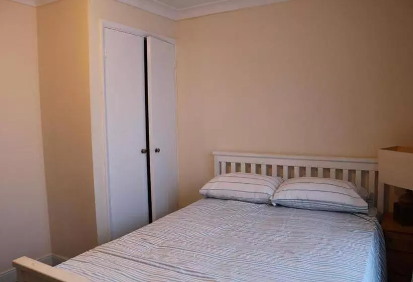 Hotelli Lennard House