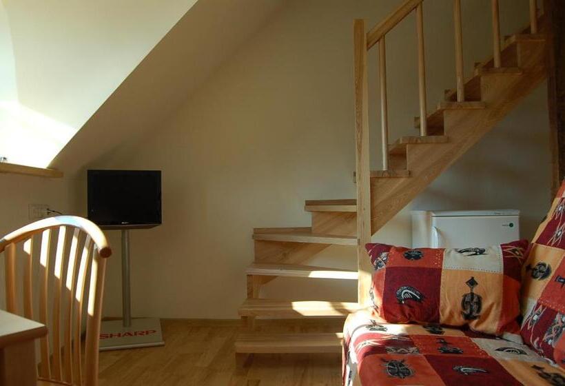 هتل Meškių Dvarkiemis