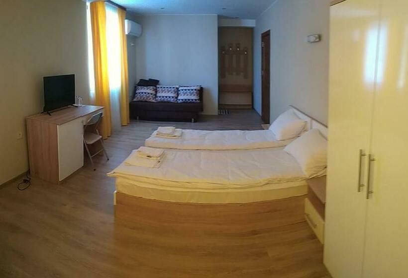 膳宿费 стаи за гости праматарови огняново