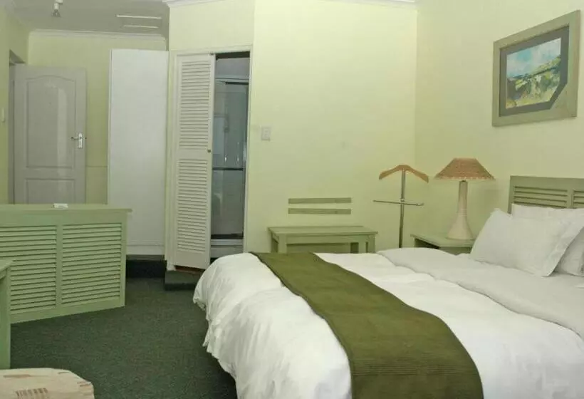 Majatalo Lagoona Inn