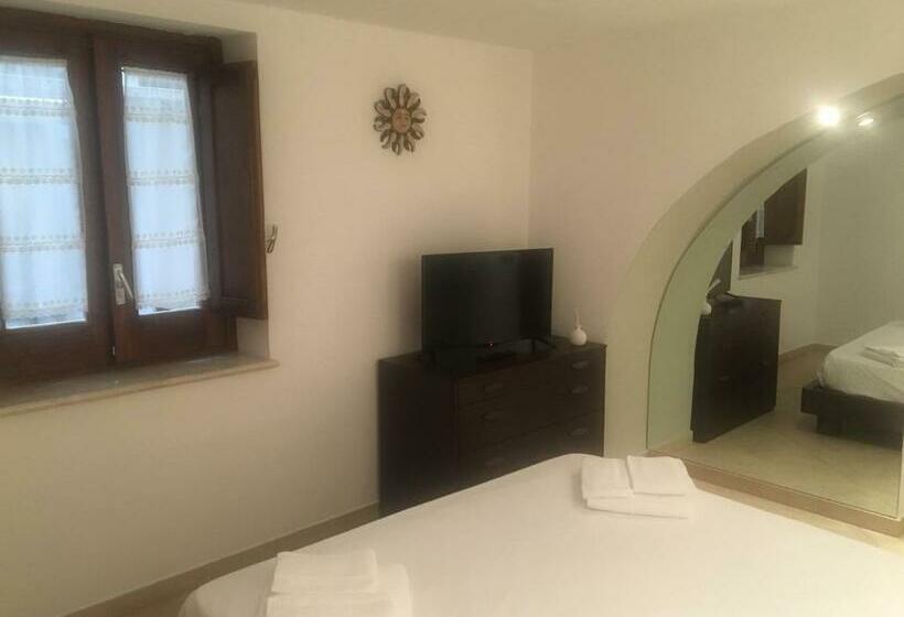 پانسیون Tramura