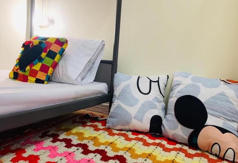 Общежитие Baan Mae Somkid Homestay