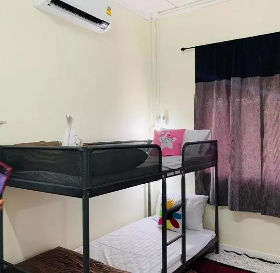 هاستل Baan Mae Somkid Homestay