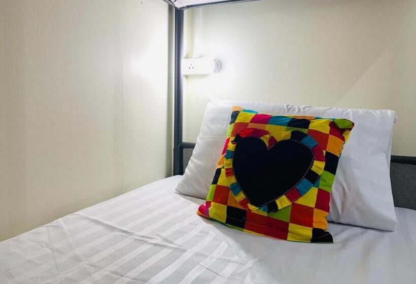 Общежитие Baan Mae Somkid Homestay