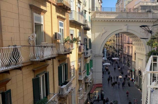 مبيت وإفطار Casa Cupiello Via Chiaia   Casa Vacanze Ad Uso Esclusivo