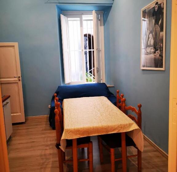 مبيت وإفطار Casa Cupiello Via Chiaia   Casa Vacanze Ad Uso Esclusivo