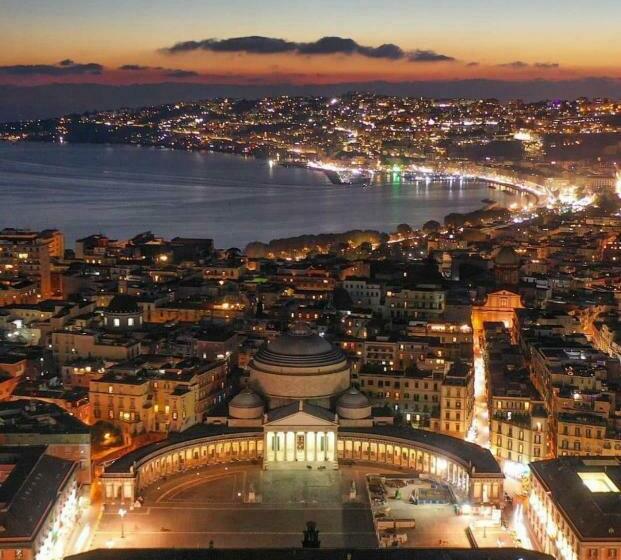 مبيت وإفطار Casa Cupiello Via Chiaia   Casa Vacanze Ad Uso Esclusivo