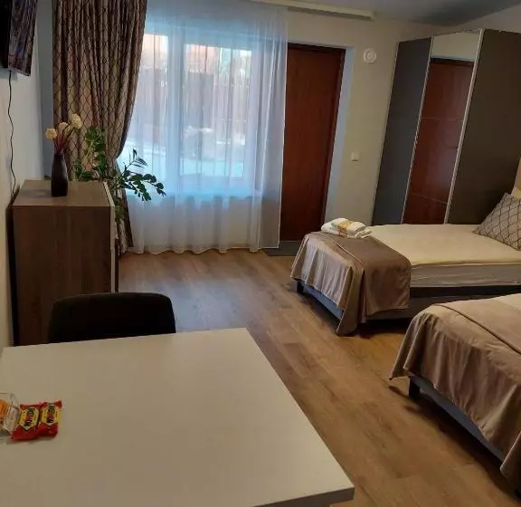 Lapių Ola