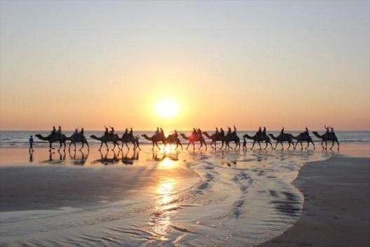 Luxury Executive Apartment At Broome Cable Beach